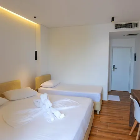 ホテル Havana Sarandë